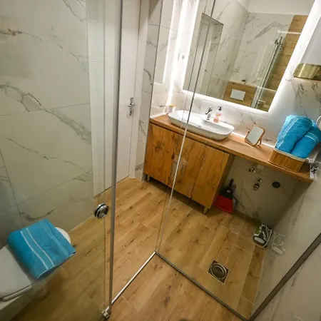 Stan Na Dan Mitic Free Parking *